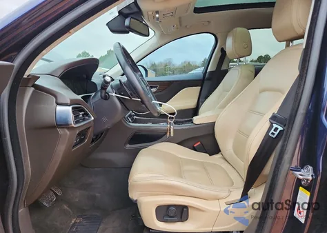 2018 Jaguar F-Pace Prestige z USA, uszkodzony, nr VIN SADCK2GX2JA286052